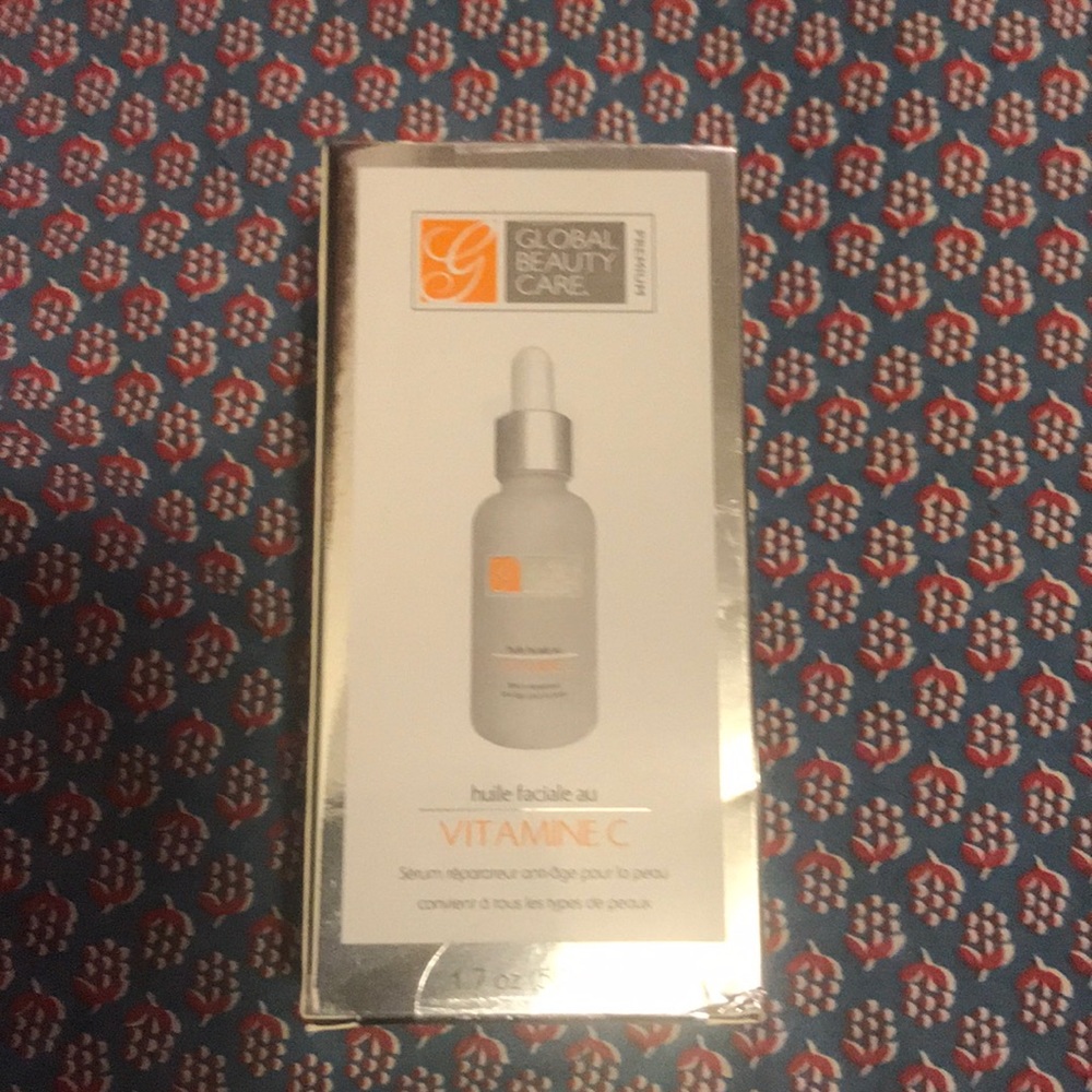 Global beauty vitamin c drops